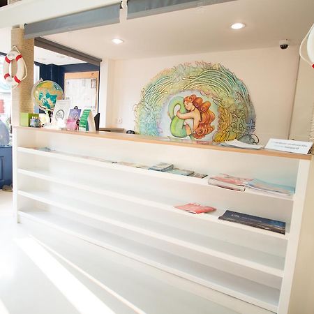 Pier 49 Hostel Bangkok Bagian luar foto