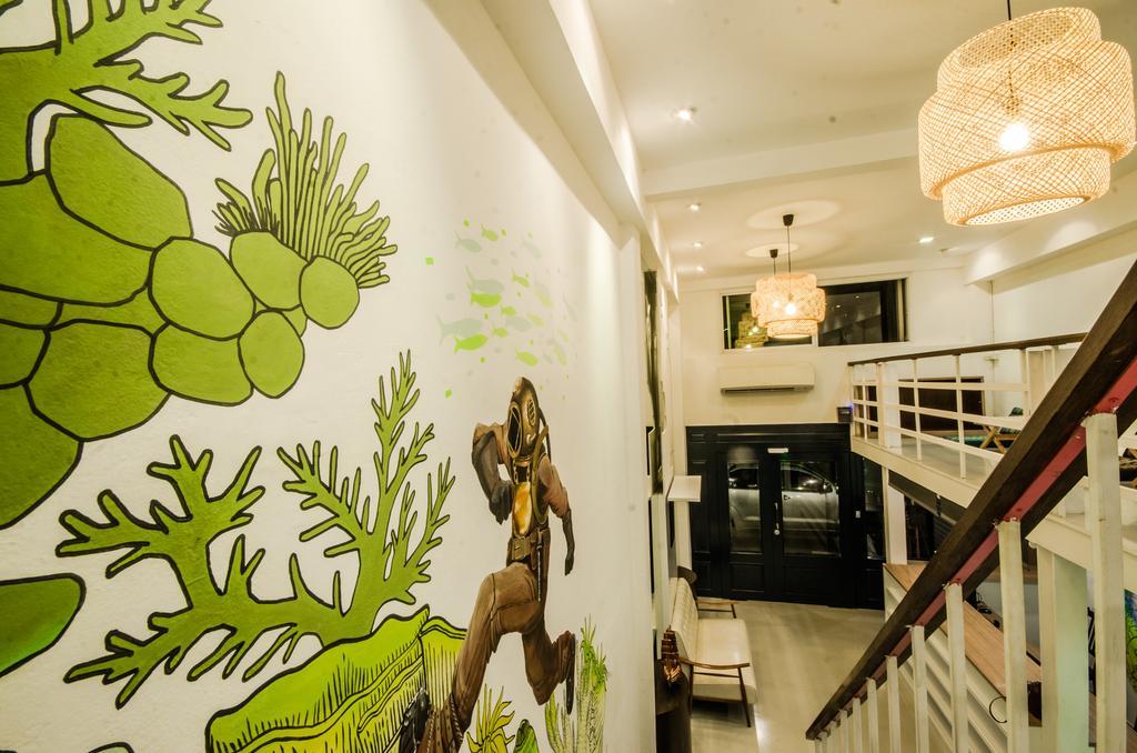 Pier 49 Hostel Bangkok Bagian luar foto