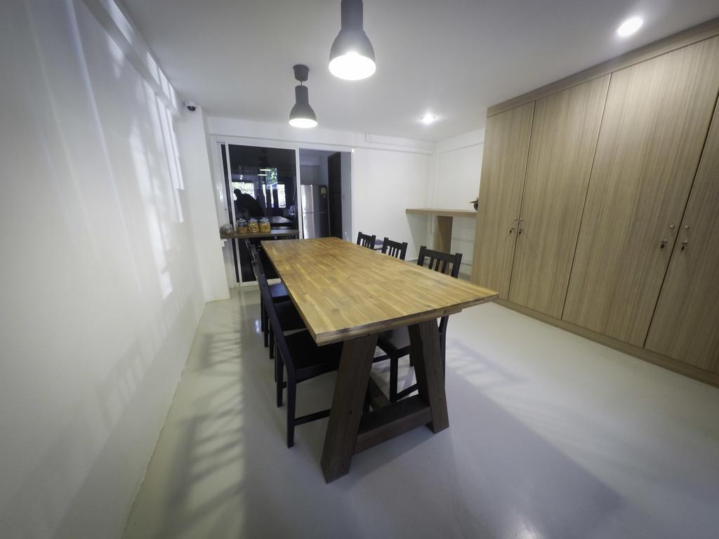Pier 49 Hostel Bangkok Bagian luar foto