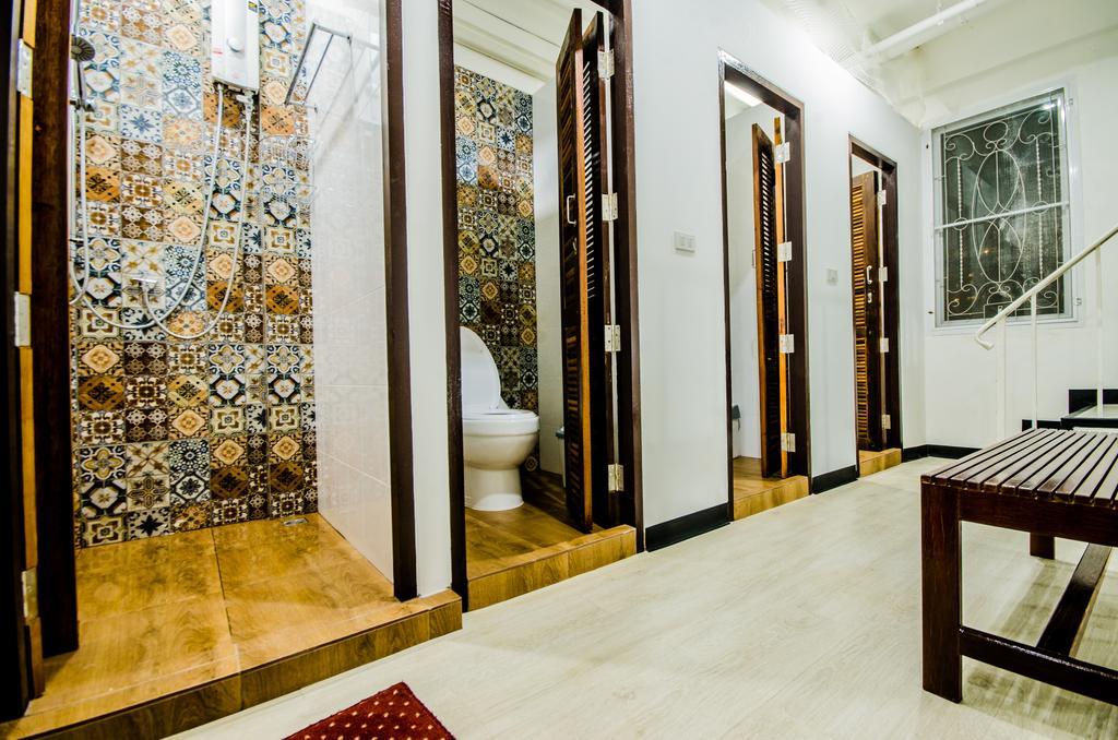 Pier 49 Hostel Bangkok Bagian luar foto