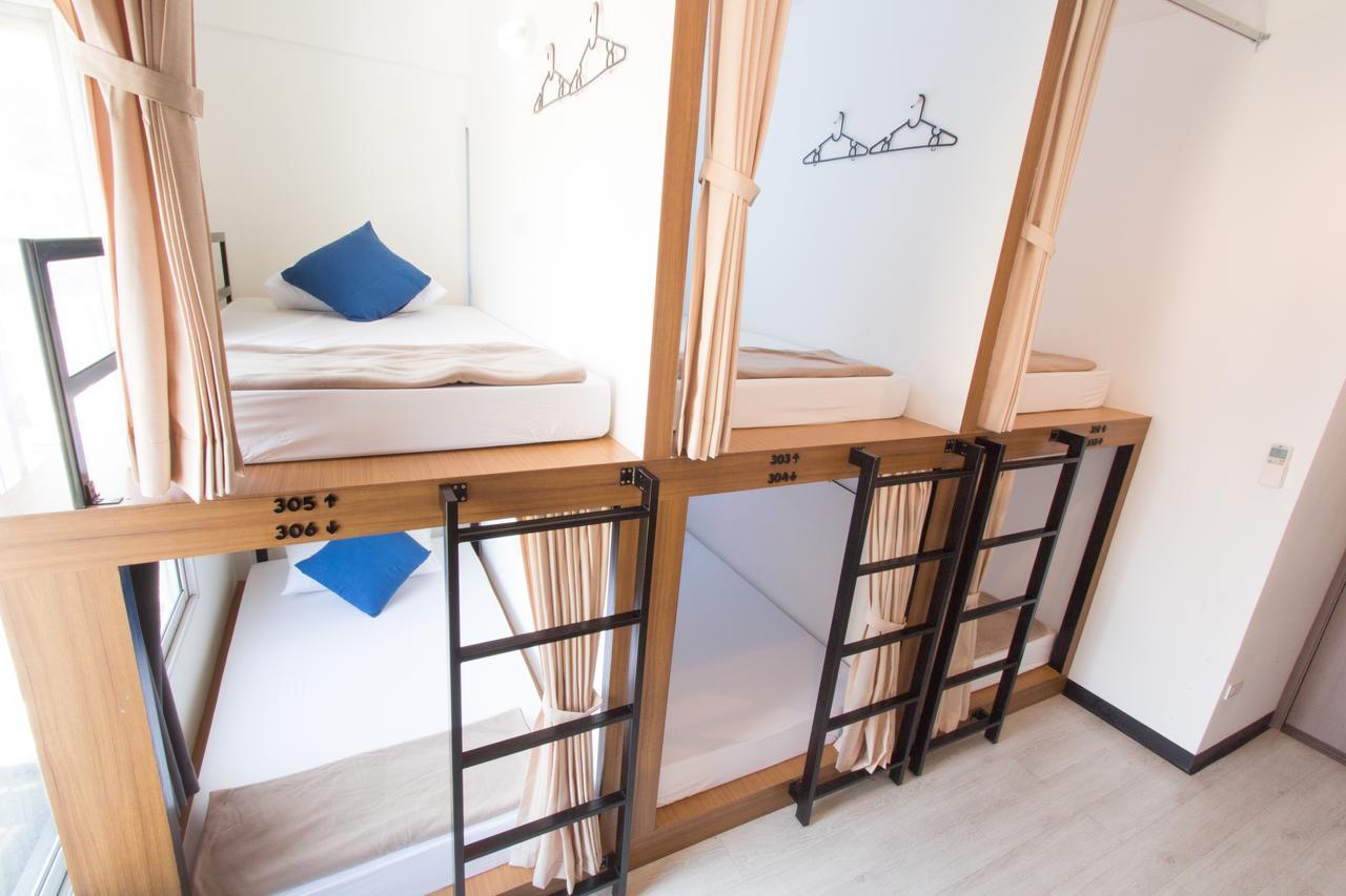 Pier 49 Hostel Bangkok Bagian luar foto