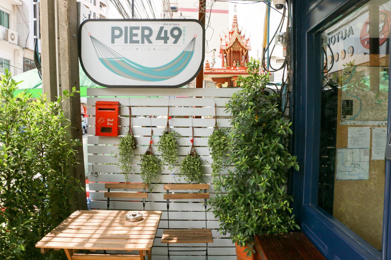 Pier 49 Hostel Bangkok Bagian luar foto